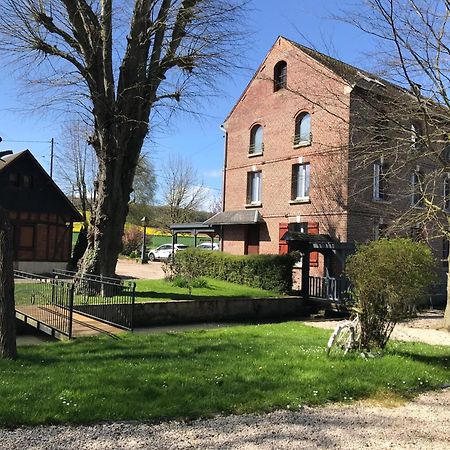 Logis - Hotel & Restaurant Moulin Des Forges Saint-Omer-en-Chaussée Exterior foto